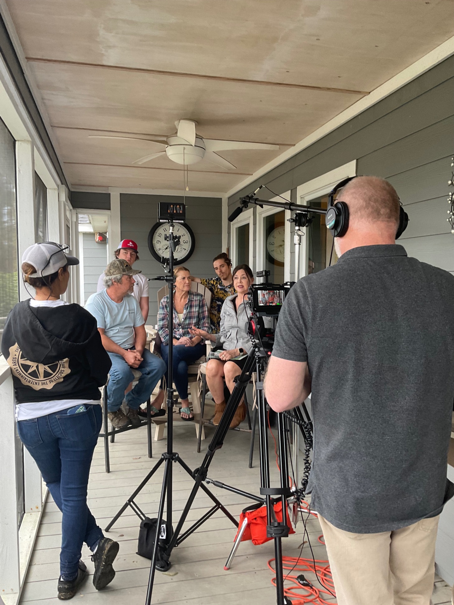 MetroMakeover film crew on location